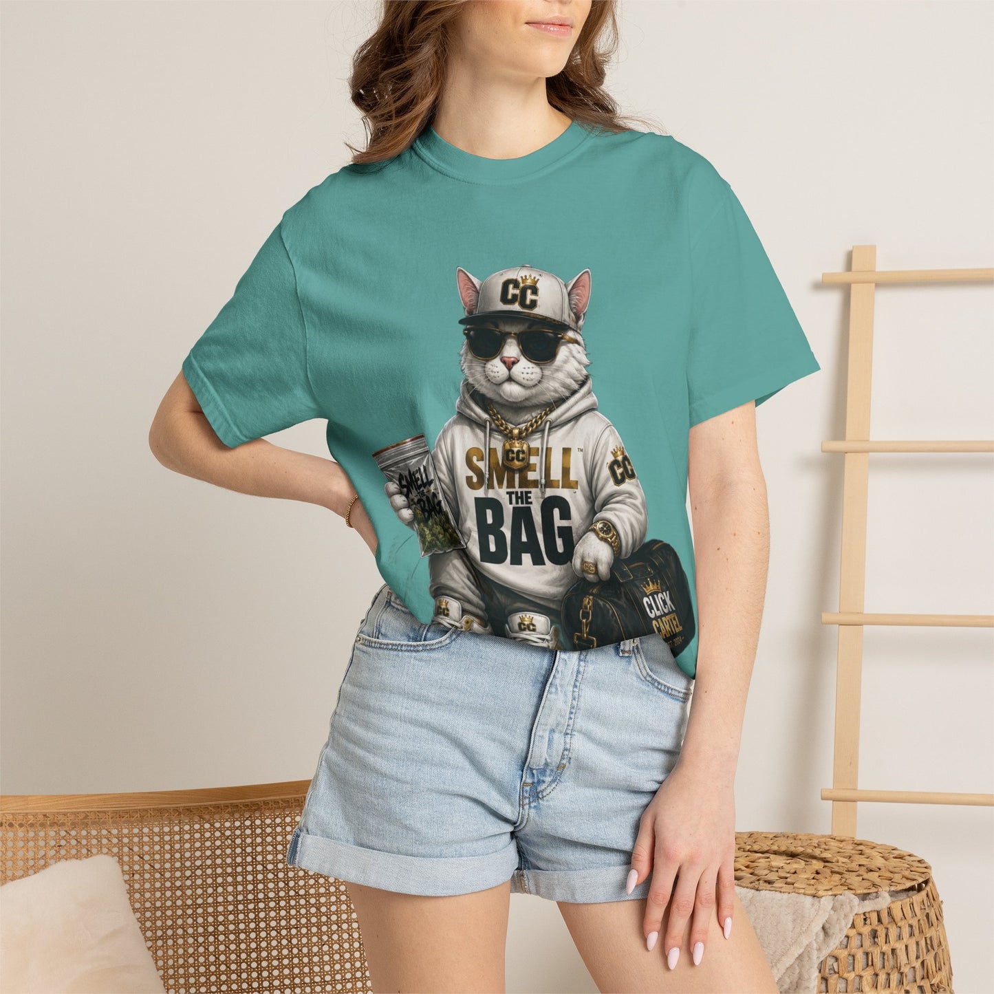 Cat Daddy | Smell the Bag Tee